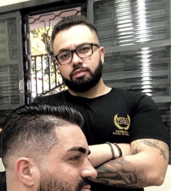 Helder-Henrique-brazil-barber-mens-haircut-straight-razor