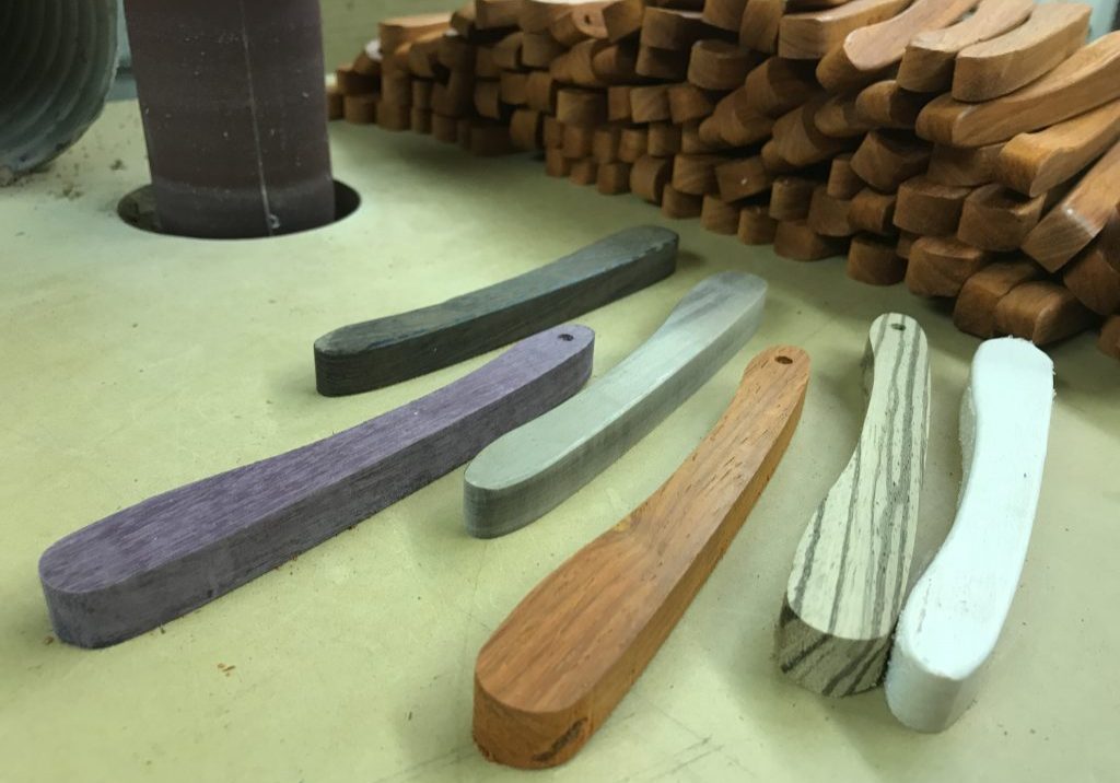 spindle-sander-rough-sanding-razor-handles